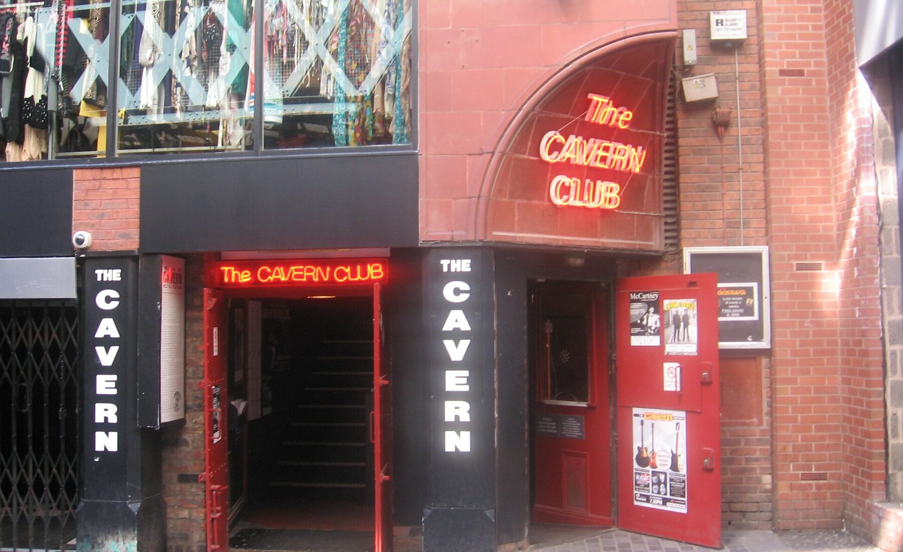 Entrada del Cavern Club en Mathew Street, Liverpool
